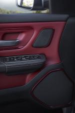 Ram 1500 Rebel 12 Crew Cab 2018 года